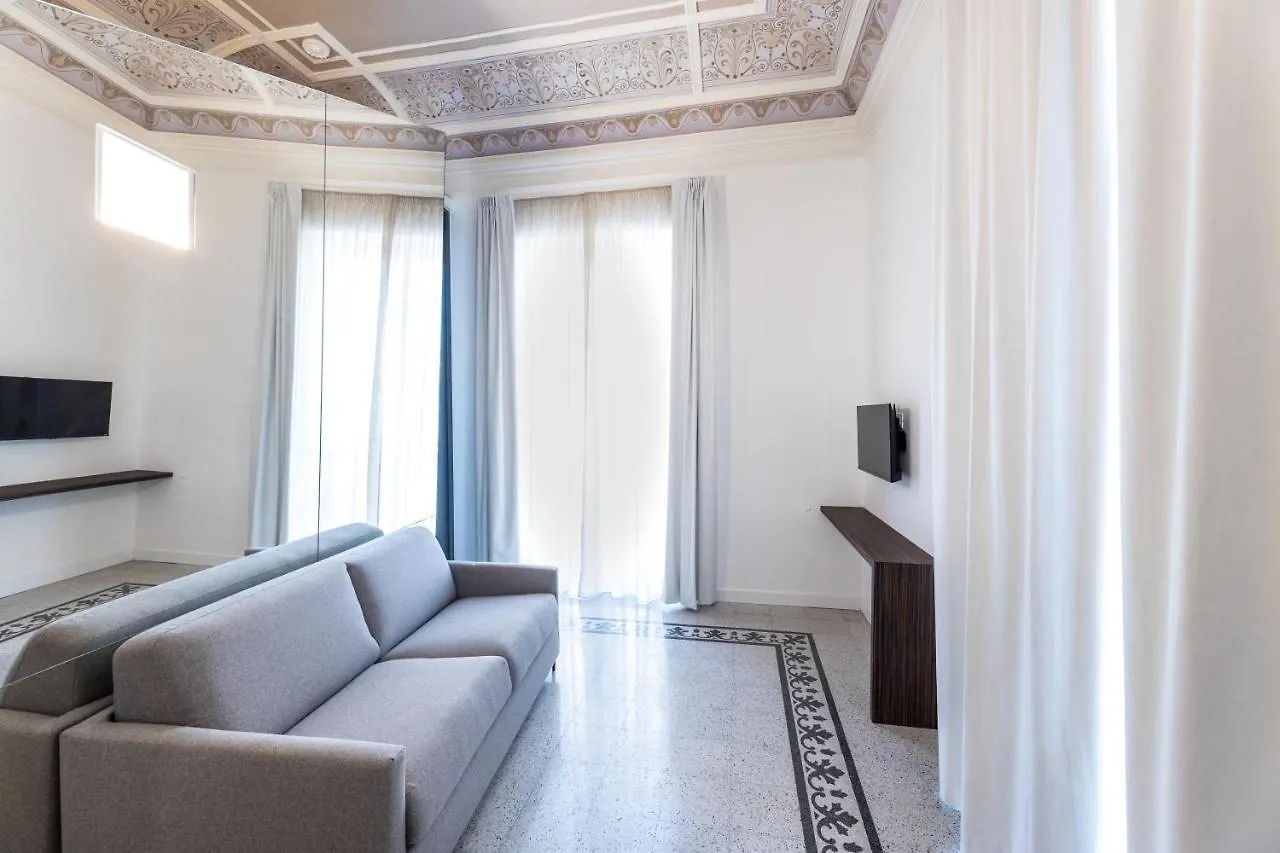 Guest house Riflessi Acireale Palace Suites