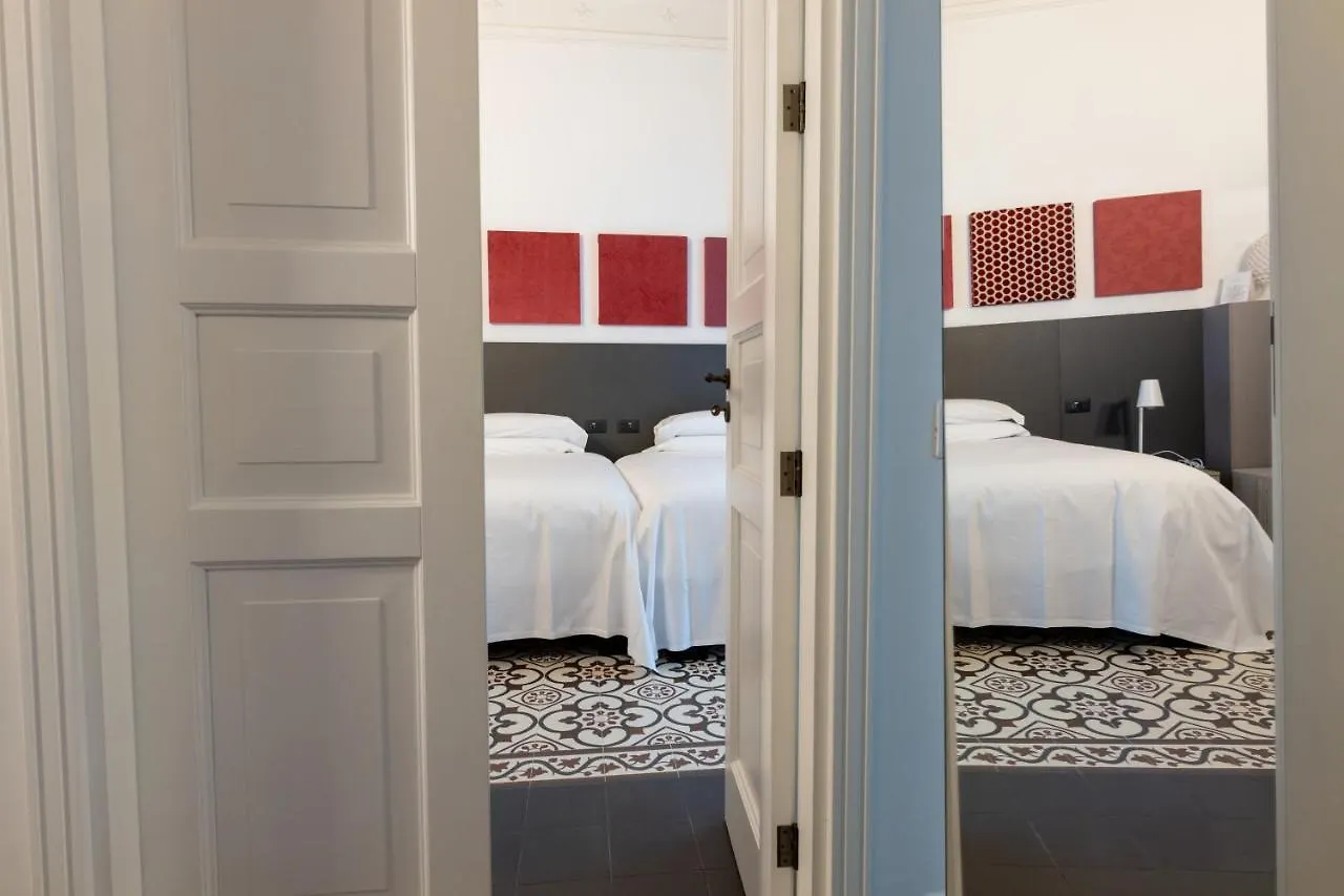 Riflessi Acireale Palace Suites 0*,